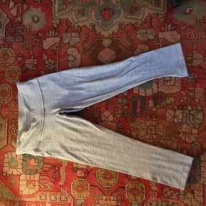Womens lululemon cropped leggings, light heathered grey, size 4